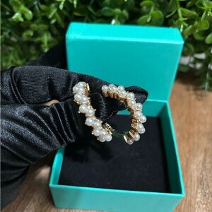 Elegant Pearl and Gold New/box earrings